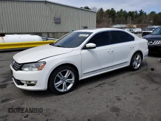 2015 Volkswagen Passat Sport с VIN 1VWBT7A37FC007548, выставлен на аукционе Copart как лот 52492585 с пробегом 113 058 миль миль и Списание • Salvage title. История ставок и продаж доступна на DreamBid. Изображение 1.