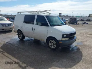 2004 Chevrolet Astro Cargo Van with VIN 1GCDM19X64B116924, listed as a IAAI auction lot 41638276 with 352,069 mi miles. Bid and sale history available at carsss.com. Image 1.