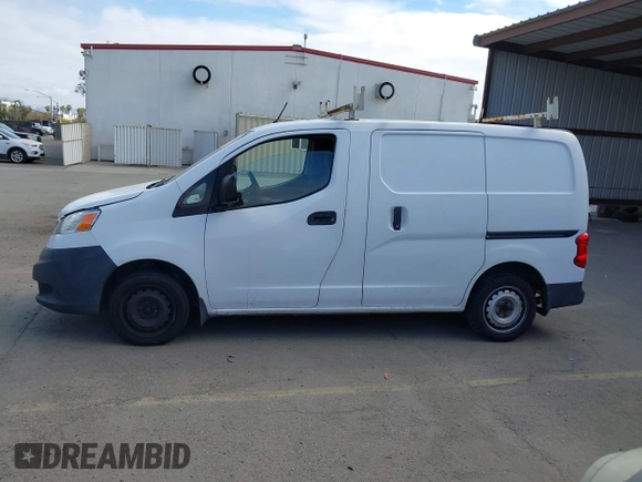 2017 Nissan NV200 S z VIN 3N6CM0KN8HK708136, wystawiony jako IAAI lot #42044129 z przebiegiem 159 517 mil mil oraz . Historia ofert i sprzedaży dostępna na DreamBid. Obrazek 14.
