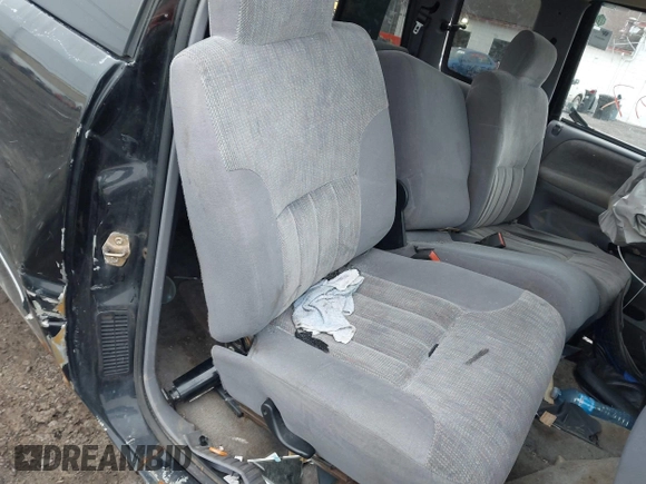 1996 Dodge 1500 with VIN 3B7HF13Z9TG193251, listed as a IAAI auction lot 41965797 with 230,714 mi miles and . Bid and sale history available at DreamBid. Image 5.