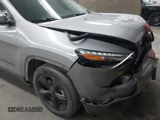 2018 Jeep Cherokee Latitude with VIN 1C4PJMCX3JD579569, listed as a IAAI auction lot 42347011 with 129,990 mi miles and . Bid and sale history available at DreamBid. Image 6.