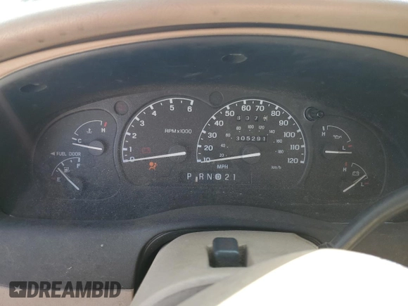 2000 Ford Explorer with VIN 1FMDU64P6YZA48430, listed as a Copart auction lot 44578445 with 305,291 mi miles and Salvage title. Bid and sale history available at DreamBid. Image 9.