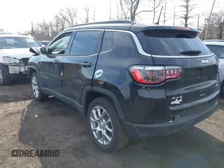 2024 Jeep Compass Latitude Lux with VIN 3C4NJDFN0RT140417, listed as a IAAI auction lot 41657031 with 4,449 mi miles and . Bid and sale history available at DreamBid. Image 3.