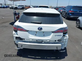 2014 Lexus CT 200h с VIN JTHKD5BH4E2191414, выставлен на аукционе IAAI как лот 42500642 с пробегом 109 498 миль миль и . История ставок и продаж доступна на DreamBid. Изображение 17.