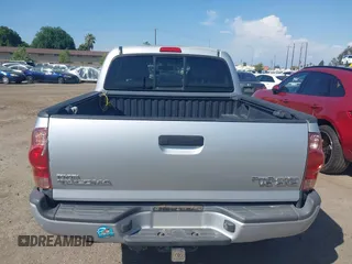 2007 Toyota Tacoma PreRunner с VIN 5TEJU62NX7Z450754, выставлен на аукционе IAAI как лот 42167915 с пробегом 221 560 миль миль и . История ставок и продаж доступна на DreamBid. Изображение 16.