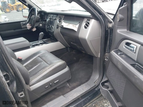2014 Ford Expedition Limited with VIN 1FMJU2A5XEEF27001, listed as a IAAI auction lot 41929342 with 130,547 mi miles. Bid and sale history available at carsss.com. Image 5.