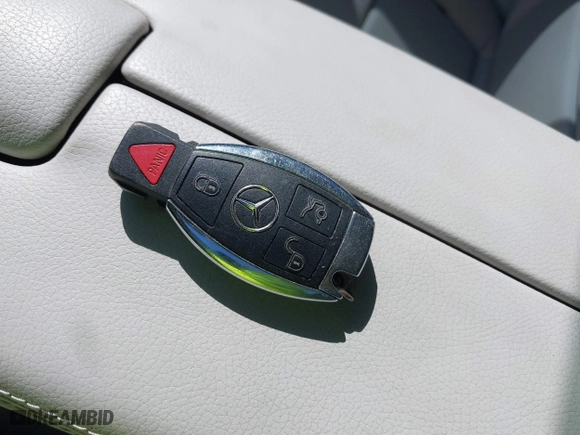 2016 Mercedes-Benz E-Class E 350 Sport with VIN WDDHF5KB5GB226231, listed as a IAAI auction lot 41681850 with 88,221 mi miles. Bid and sale history available at carsss.com. Image 11.