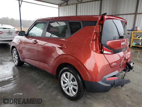 2022 Kia Soul LX with VIN KNDJ23AU0N7817033, listed as a Copart auction lot 44683555 with 43,520 mi miles and Salvage Title. Bid and sale history available at carsss.com. Image 2.