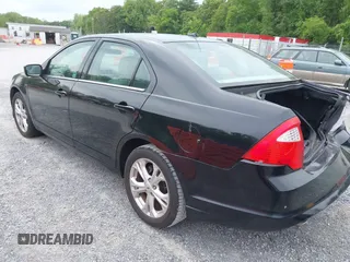 2012 Ford Fusion SE z VIN 3FAHP0HG7CR118766, wystawiony jako IAAI lot #42299997 z przebiegiem 130 915 mil mil oraz . Historia ofert i sprzedaży dostępna na DreamBid. Obrazek 3.