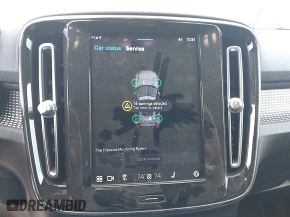 2021 Volvo XC40 z VIN YV4ED3UR9M2600401, wystawiony jako IAAI lot #42082399 z przebiegiem Nie podano mil oraz . Historia ofert i sprzedaży dostępna na DreamBid. Obrazek 18.