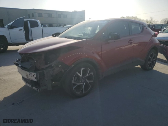 2020 Toyota C-HR LE with VIN JTNKHMBX7L1090051, listed as a Copart auction lot 50170345 with 163,821 mi miles and Salvage Title. Bid and sale history available at carsss.com. Image 1.
