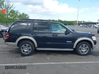 2008 Ford Explorer Eddie Bauer z VIN 1FMEU74E18UA93782, wystawiony jako IAAI lot #42219971 z przebiegiem 166 273 mil mil oraz . Historia ofert i sprzedaży dostępna na DreamBid. Obrazek 13.