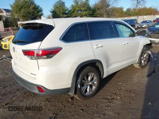 2014 Toyota Highlander LE z VIN 5TDBKRFHXES059727, wystawiony jako IAAI lot #41126330 z przebiegiem 138 166 mil mil oraz . Historia ofert i sprzedaży dostępna na DreamBid. Obrazek 4.