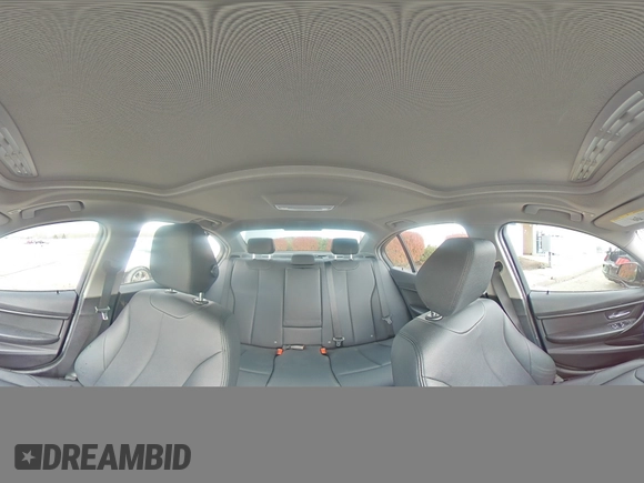 2016 BMW 3 Series 320i xDrive с VIN WBA8E5G50GNU21486, выставлен на аукционе Copart как лот 52612825 с пробегом 74 367 миль миль и Списание • Salvage title. История ставок и продаж доступна на DreamBid. Изображение 14.