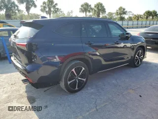 2022 Toyota Highlander XSE with VIN 5TDLZRAH5NS133434, listed as a Copart auction lot 53945075 with 47,634 mi miles and Salvage title. Bid and sale history available at DreamBid. Image 3.