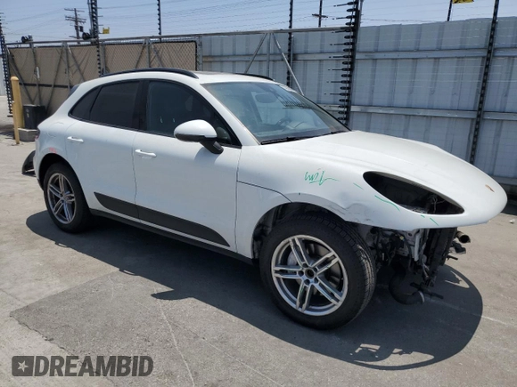 2017 Porsche Macan with VIN WP1AA2A59HLB80515, listed as a Copart auction lot 59696085 with 70,282 mi miles and Salvage title. Bid and sale history available at DreamBid. Image 4.