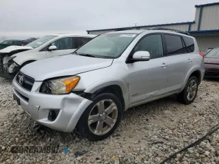 2010 Toyota RAV4 Sport с VIN JTMRF4DV3A5036711, выставлен на аукционе Copart как лот 51787685 с пробегом 209 902 миль миль и Чистый • Clean title. История ставок и продаж доступна на DreamBid. Изображение 1.