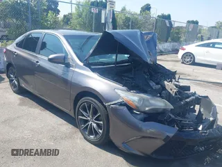 2017 Toyota Camry XLE z VIN 4T1BF1FK7HU443199, wystawiony jako IAAI lot #42132132 z przebiegiem 116 406 mil mil oraz . Historia ofert i sprzedaży dostępna na DreamBid. Obrazek 1.