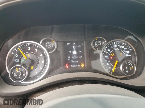 2019 Ram 2500 Tradesman with VIN 3C6UR4CJ9KG576226, listed as a Copart auction lot 53120845 with 192,303 mi miles and Salvage title. Bid and sale history available at DreamBid. Image 9.