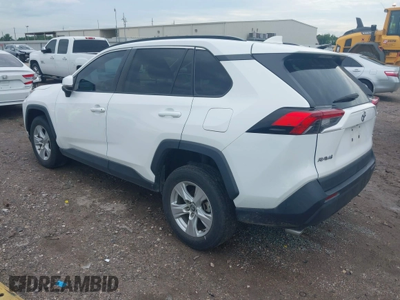 2020 Toyota RAV4 XLE with VIN 2T3W1RFV3LW100110, listed as a IAAI auction lot 42423963 with 29,066 mi miles and . Bid and sale history available at DreamBid. Image 3.