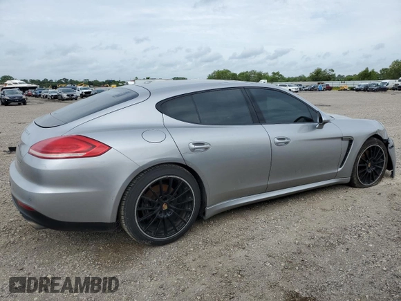 2015 Porsche Panamera 4 with VIN WP0AA2A75FL006960, listed as a Copart auction lot 54758465 with 141,079 mi miles and Clean Title. Bid and sale history available at DreamBid. Image 3.