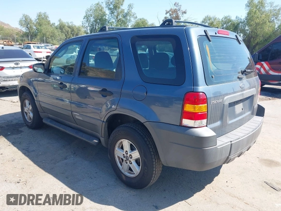 2005 Ford Escape XLS Value с VIN 1FMYU02Z55KA35384, выставлен на аукционе IAAI как лот 42244822 с пробегом 179 529 миль миль и . История ставок и продаж доступна на DreamBid. Изображение 3.