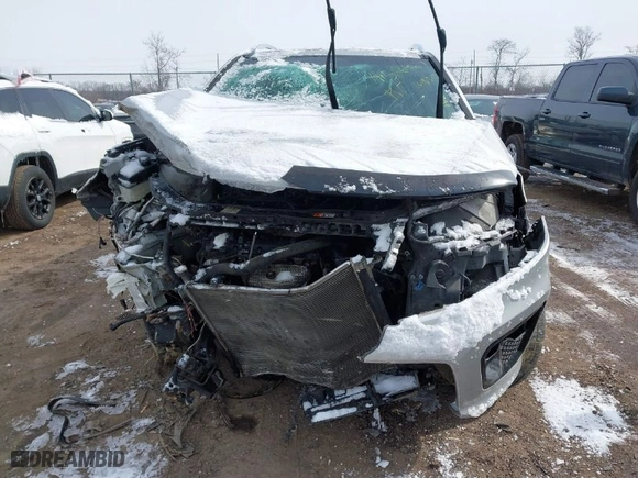 2013 Kia Sorento SX with VIN 5XYKWDA29DG393561, listed as a IAAI auction lot 41586947 with 205,518 mi miles. Bid and sale history available at carsss.com. Image 13.
