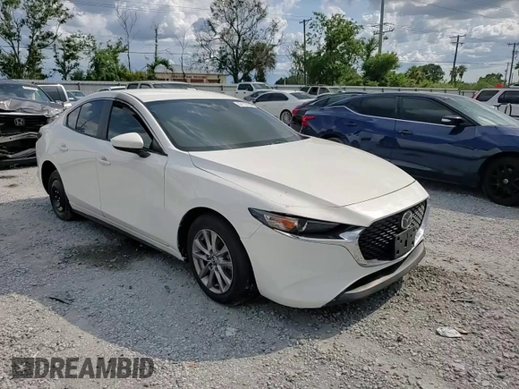 2020 Mazda 3 with VIN 3MZBPABLXLM133686, listed as a Copart auction lot 62118765 with 27,709 mi miles and Non repairable. Bid and sale history available at DreamBid. Image 13.