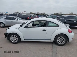 2018 Volkswagen Beetle S with VIN 3VWFD7AT4JM701569, listed as a IAAI auction lot 41106340 with 78,754 mi miles. Bid and sale history available at carsss.com. Image 15.