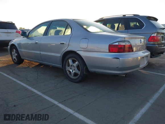 2003 Acura TL with VIN 19UUA56663A059027, listed as a IAAI auction lot 42139458 with 165,086 mi miles. Bid and sale history available at carsss.com. Image 3.