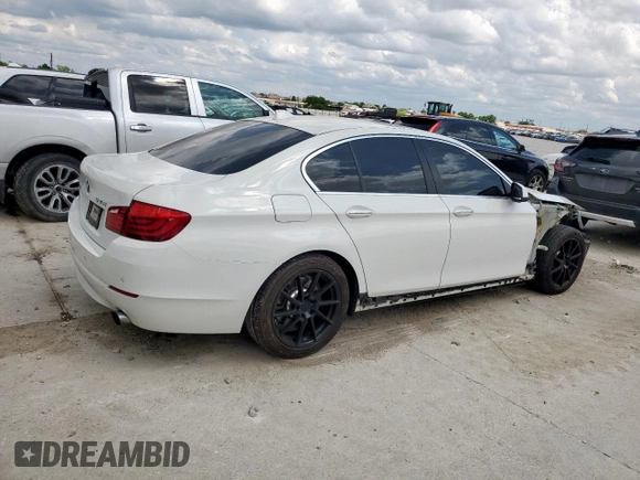 2013 BMW 5 Series 535i xDrive with VIN WBAFU7C58DDU73395, listed as a Copart auction lot 53998655 with 79,120 mi miles and Salvage title. Bid and sale history available at DreamBid. Image 3.