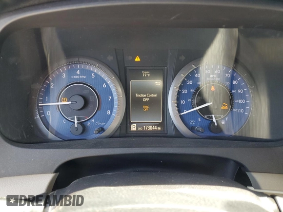 2015 Toyota Sienna XLE with VIN 5TDYK3DCXFS676402, listed as a Copart auction lot 54733845 with 173,044 mi miles and Salvage Title. Bid and sale history available at DreamBid. Image 9.