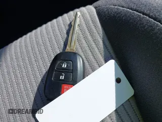 2013 Toyota RAV4 XLE с VIN JTMWFREVXDD005691, выставлен на аукционе IAAI как лот 42377134 с пробегом 64 964 миль миль и . История ставок и продаж доступна на DreamBid. Изображение 11.