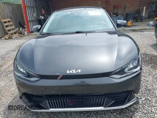 2022 Kia EV6 Wind z VIN KNDC3DLC5N5034625, wystawiony jako IAAI lot #42263100 z przebiegiem 35 412 mil mil oraz . Historia ofert i sprzedaży dostępna na DreamBid. Obrazek 12.