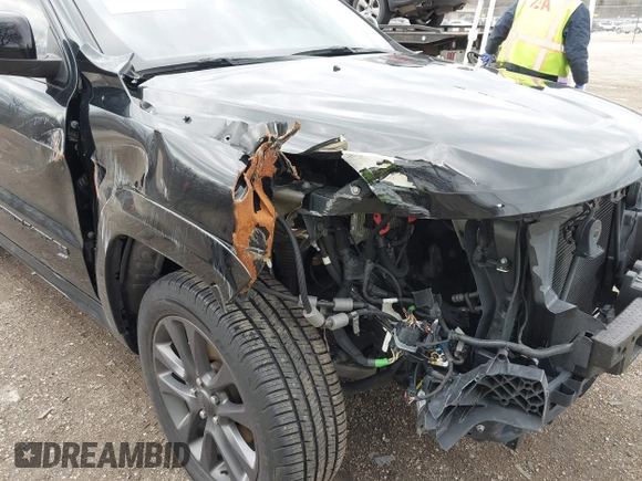 2019 Jeep Grand Cherokee High Altitude with VIN 1C4RJFCG2KC849046, listed as a IAAI auction lot 42100162 with 39,486 mi miles and . Bid and sale history available at DreamBid. Image 6.