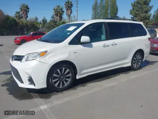 2019 Toyota Sienna XLE with VIN 5TDDZ3DC1KS224861, listed as a IAAI auction lot 42093799 with 68,651 mi miles. Bid and sale history available at carsss.com. Image 18.