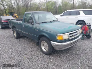 1995 Ford Ranger XLT with VIN 1FTCR10X9STA67218, listed as a IAAI auction lot 41952953 with 230,733 mi miles. Bid and sale history available at carsss.com. Image 1.