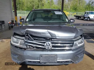 2018 Volkswagen Tiguan SEL with VIN 3VV3B7AX6JM054849, listed as a IAAI auction lot 42303112 with 87,574 mi miles and . Bid and sale history available at DreamBid. Image 12.