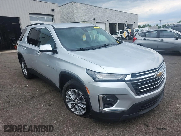 2022 Chevrolet Traverse LT Cloth z VIN 1GNERGKW6NJ114485, wystawiony jako IAAI lot #42418596 z przebiegiem 86 033 mil mil oraz . Historia ofert i sprzedaży dostępna na DreamBid. Obrazek 1.