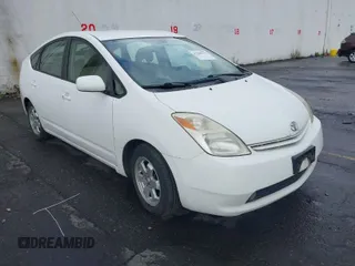 2004 Toyota Prius with VIN JTDKB20U940103988, listed as a IAAI auction lot 41946916 with 238,248 mi miles. Bid and sale history available at carsss.com. Image 1.