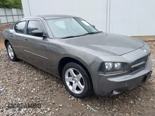 2008 Dodge Charger z VIN 2B3KA43G58H143802, wystawiony jako IAAI lot #42111772 z przebiegiem 225 931 mil mil oraz . Historia ofert i sprzedaży dostępna na DreamBid. Obrazek 1.