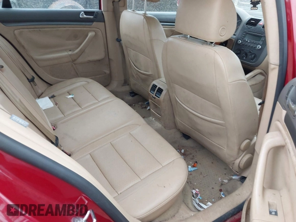 2006 Volkswagen Jetta 2.5L с VIN 3VWSF81K06M642498, выставлен на аукционе IAAI как лот 41943060 с пробегом 251 100 миль миль и . История ставок и продаж доступна на DreamBid. Изображение 8.