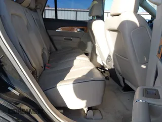 2011 Lincoln MKX with VIN 2LMDJ8JK2BBJ33518, listed as a IAAI auction lot 41827781 with 127,023 mi miles. Bid and sale history available at carsss.com. Image 8.