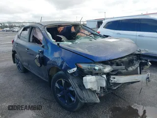 2009 Nissan Murano SL z VIN JN8AZ18UX9W013490, wystawiony jako IAAI lot #41275840 z przebiegiem Nie podano mil oraz . Historia ofert i sprzedaży dostępna na DreamBid. Obrazek 1.