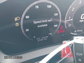 2024 Porsche Cayenne z VIN WP1AA2AY4RDA14120, wystawiony jako IAAI lot #41477355 z przebiegiem 3 134 mil mil oraz . Historia ofert i sprzedaży dostępna na DreamBid. Obrazek 7.