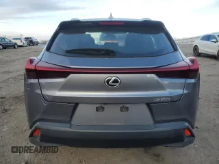 2021 Lexus UX 200 z VIN JTHX3JBHXM2040576, wystawiony jako Copart lot #83983914 z przebiegiem 28 897 mil mil oraz Szkoda całkowita • Salvage title. Historia ofert i sprzedaży dostępna na DreamBid. Obrazek 6.