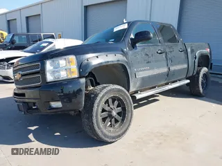 2012 Chevrolet Silverado 1500 LT with VIN 3GCPKSE71CG230592, listed as a IAAI auction lot 41941448 with 241,368 mi miles and . Bid and sale history available at DreamBid. Image 2.