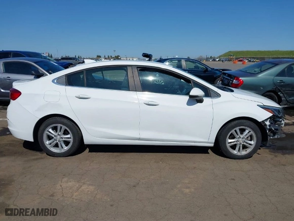 2018 Chevrolet Cruze LT with VIN 1G1BE5SM7J7114862, listed as a IAAI auction lot 41776691 with 64,026 mi miles. Bid and sale history available at carsss.com. Image 14.