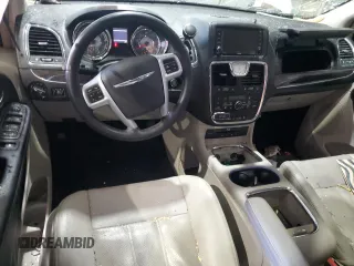 2014 Chrysler Town & Country Touring-L with VIN 2C4RC1CGXER133391, listed as a Copart auction lot 47165895 with 69,324 mi miles and Salvage Title. Bid and sale history available at carsss.com. Image 8.