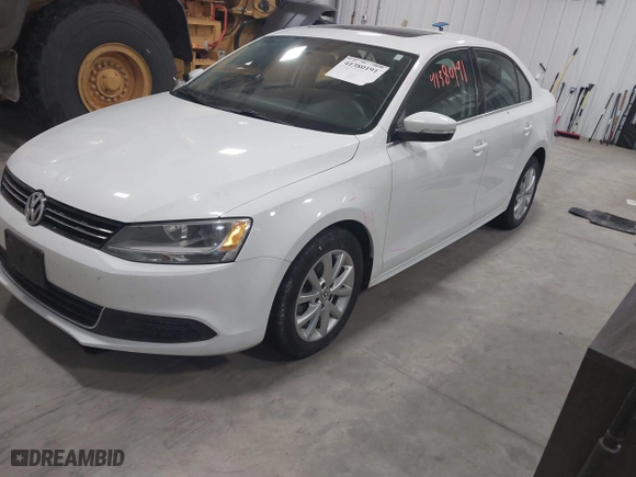 2014 Volkswagen Jetta Sedan SE with VIN 3VWD07AJ8EM329371, listed as a IAAI auction lot 41380191 with 56,497 mi miles. Bid and sale history available at carsss.com. Image 17.